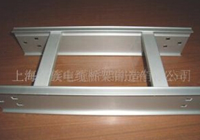 不同電（diàn）壓的電纜不宜敷設在同一層橋架上