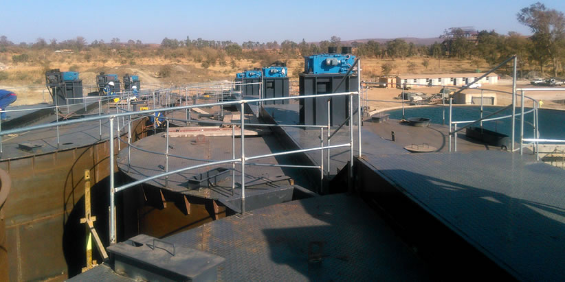 高(gāo)效濃縮機