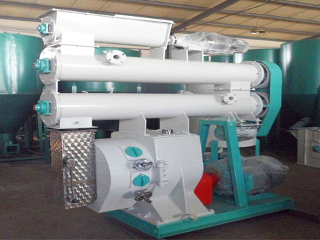 小型飼料顆粒（lì）機