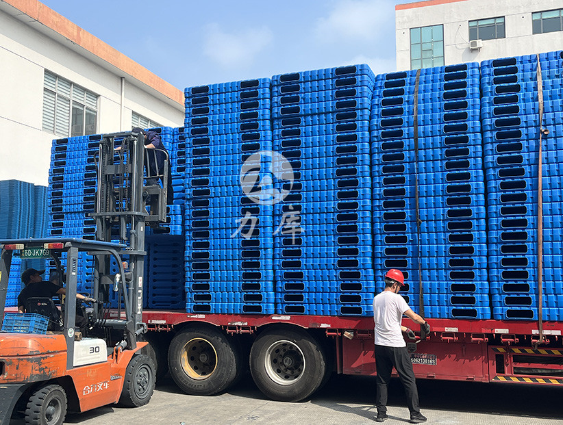 吹塑托（tuō）盤發貨